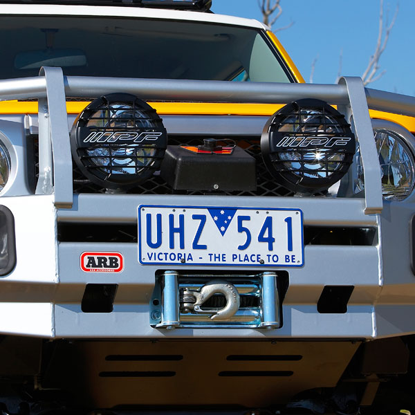 ������ �������� ��������� ARB ��� Toyota FJ Cruiser