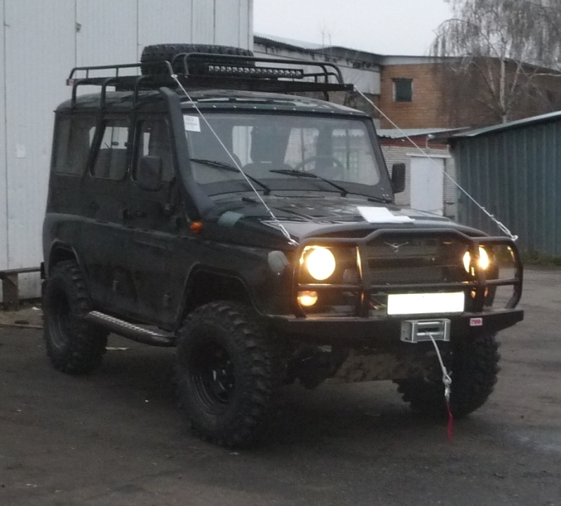 �������� �� UAZ Hunter